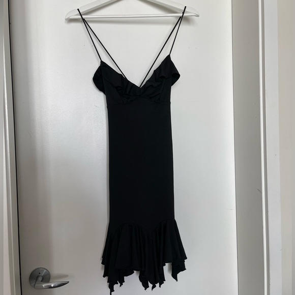 Cute black mini dress - Picture 2 of 5